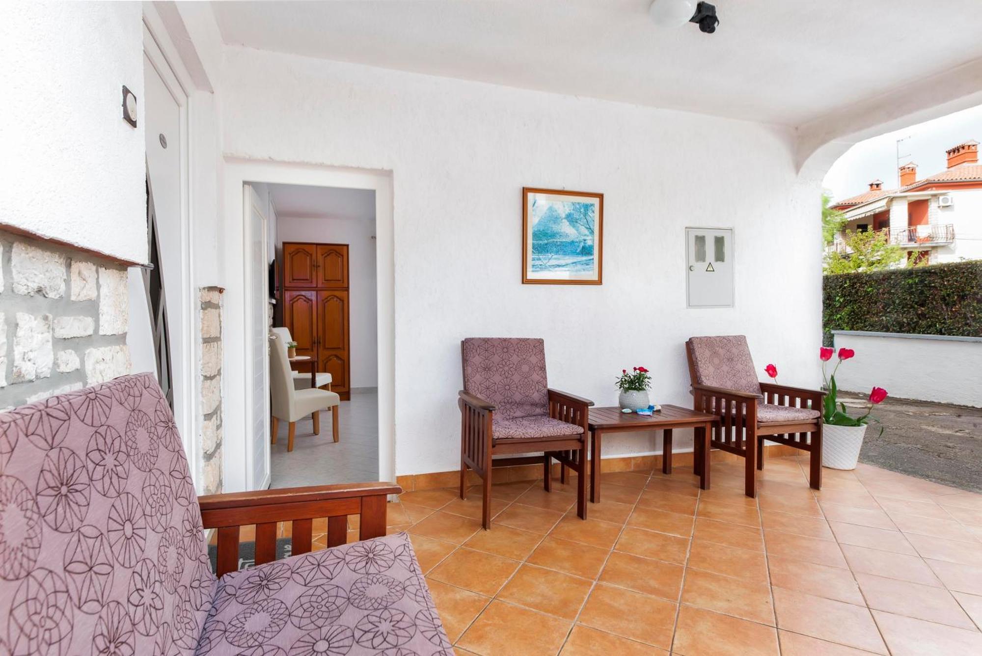 Apartments And Room Silvana Rovinj Exterior photo
