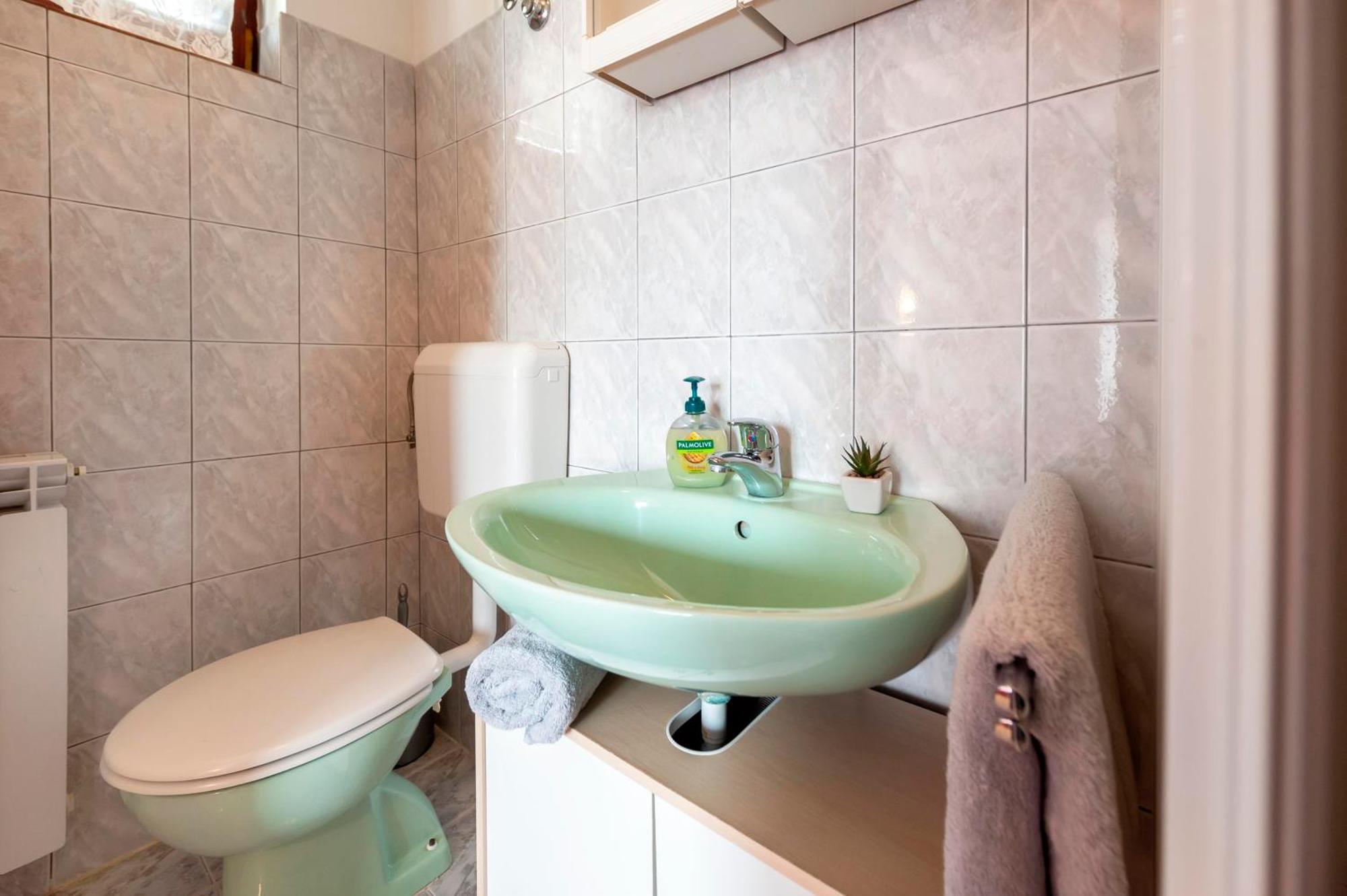 Apartments And Room Silvana Rovinj Exterior photo