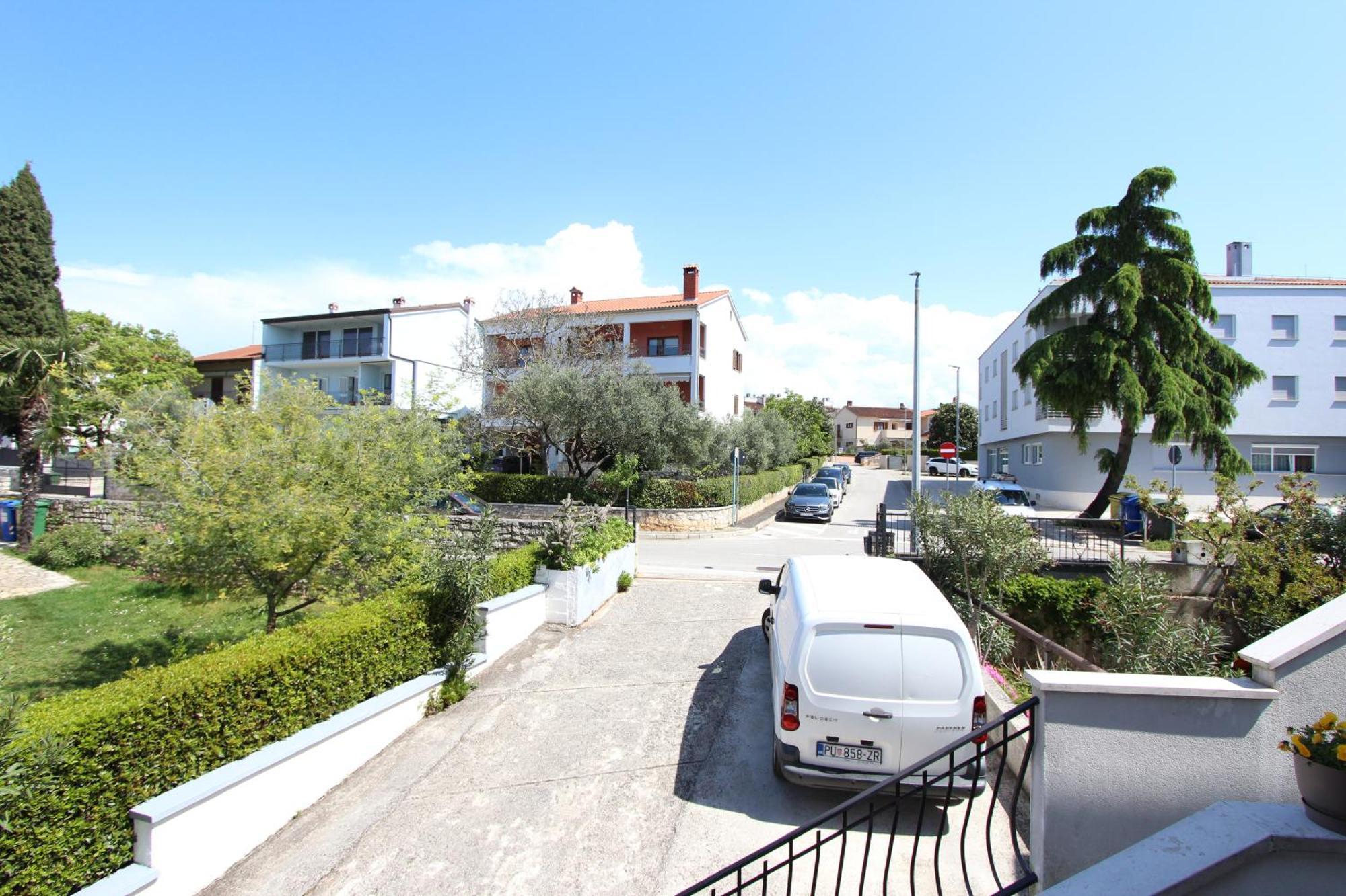 Apartments And Room Silvana Rovinj Room photo